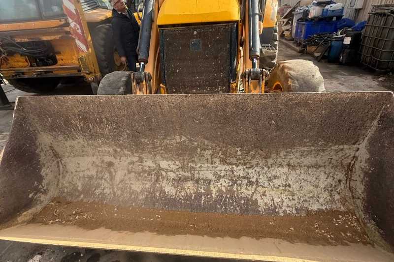 OmecoHub - Immagine JCB 3CX